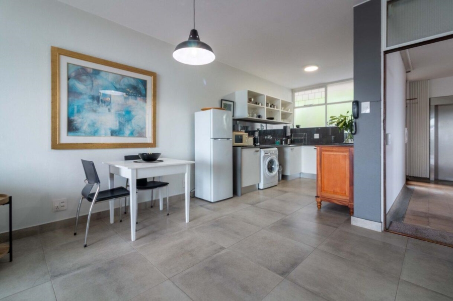 1 Bedroom Property for Sale in Green Point Western Cape